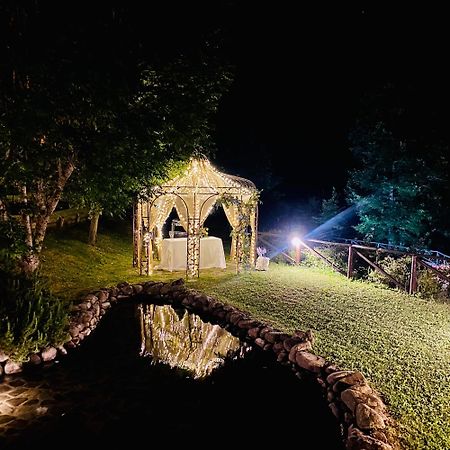 Borgo Casale Pensionat Albareto  Exteriör bild