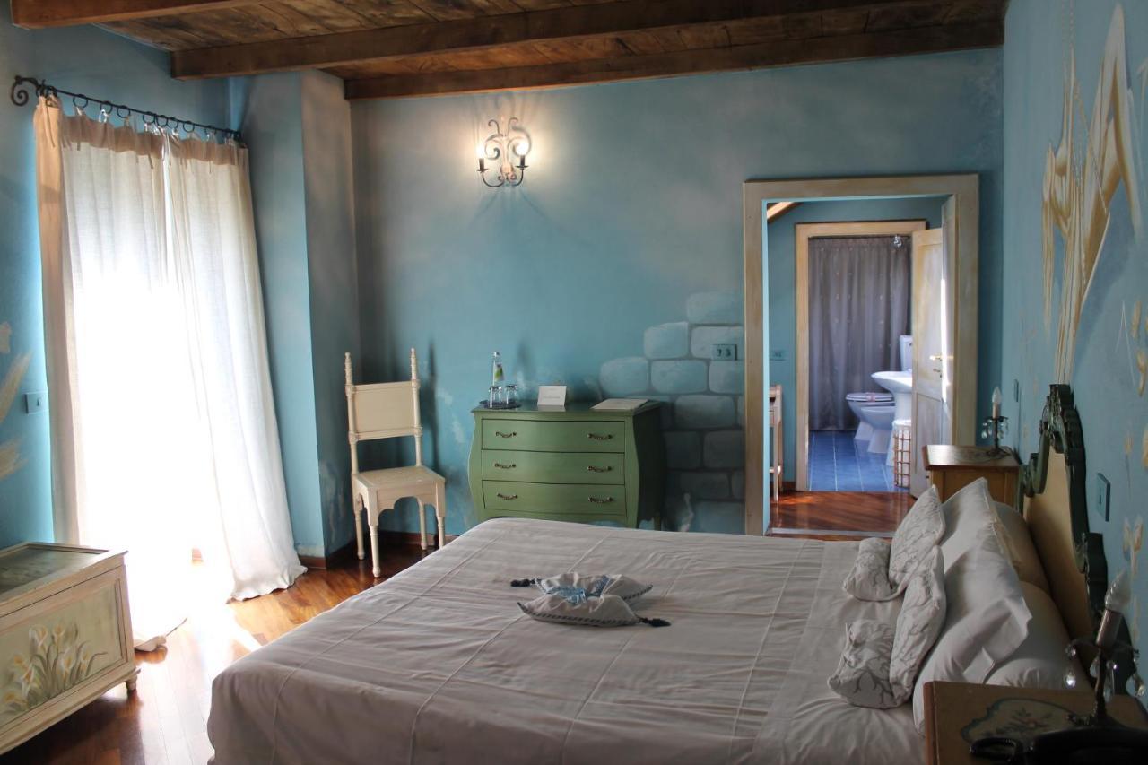Borgo Casale Pensionat Albareto  Exteriör bild