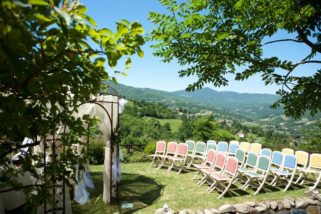 Borgo Casale Pensionat Albareto  Exteriör bild