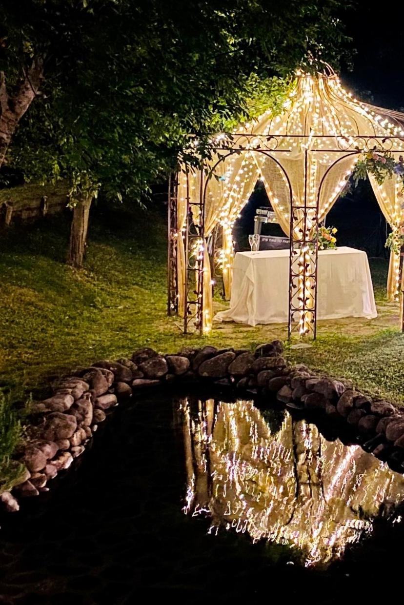 Borgo Casale Pensionat Albareto  Exteriör bild
